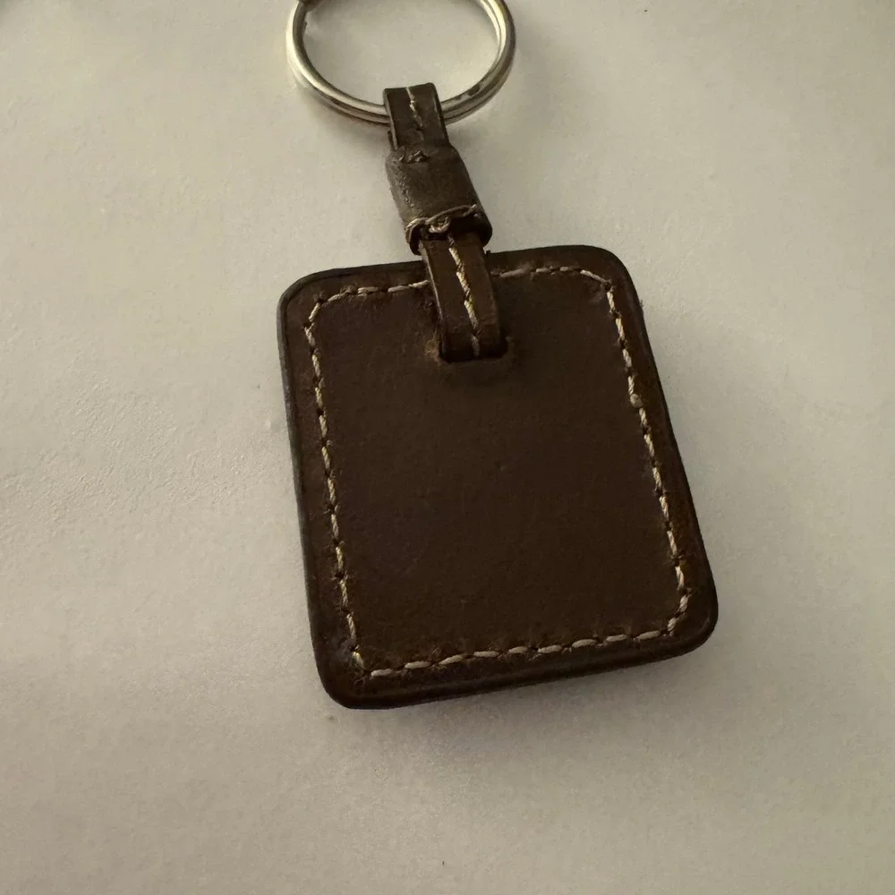 Minicci Keychain Key Ring Brown Leather Silver Tone Logo‎ Keyfob